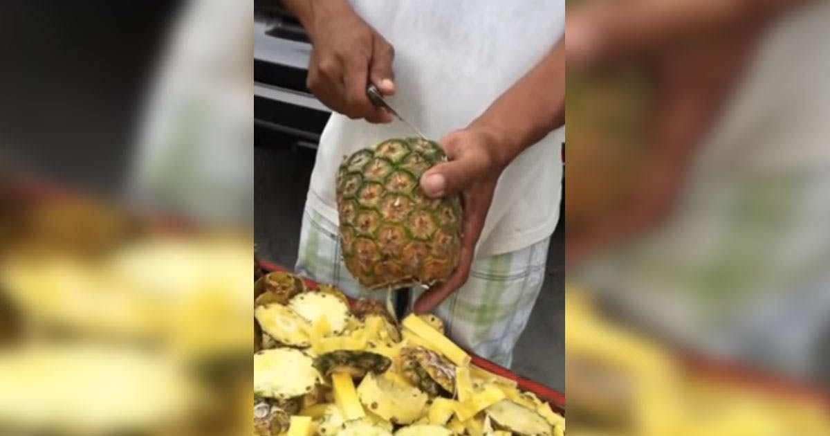 Cover Image for Man cuts pineapples in a way I’ve never seen before. This is genius!