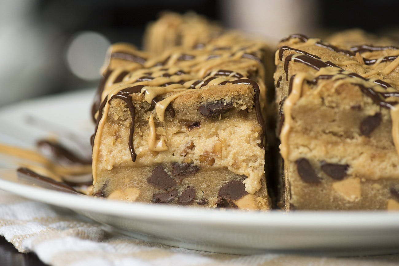Cover Image for Creamy Peanut Butter Cheesecake Bars