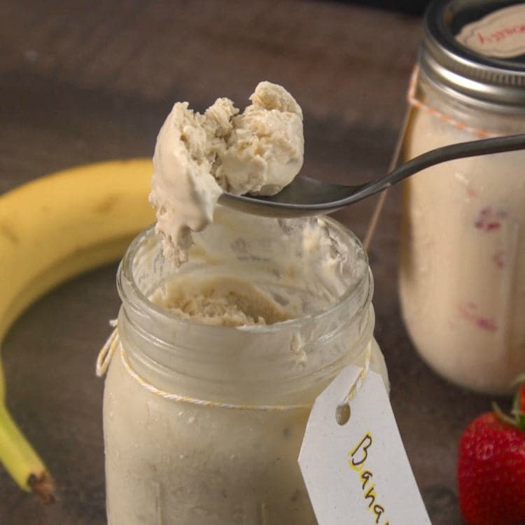 Cover Image for Easy Mason Jar Ice Cream