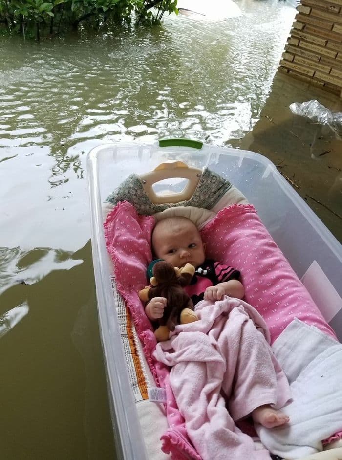 Cover Image for 10+ Powerful Photos From Hurricane Harvey That Show The Devastating Power Of Nature