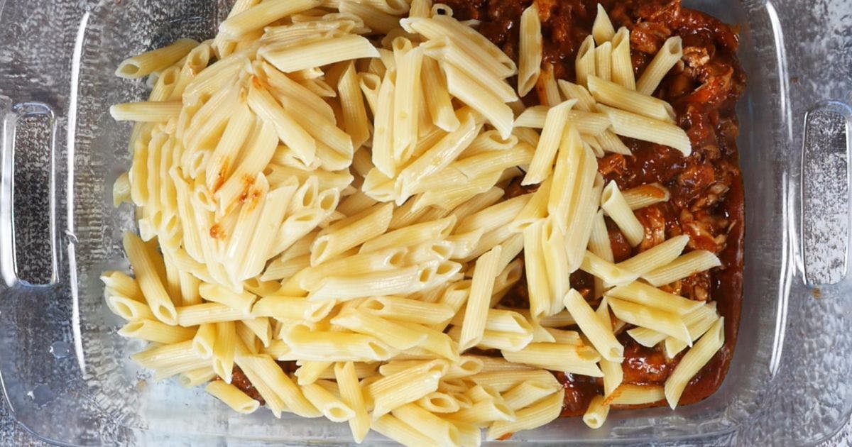Cover Image for How to make shredded chicken taco pasta casserole