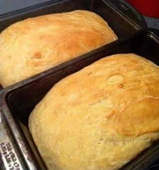 Cover Image for An Easy Homemade Bread Recipe