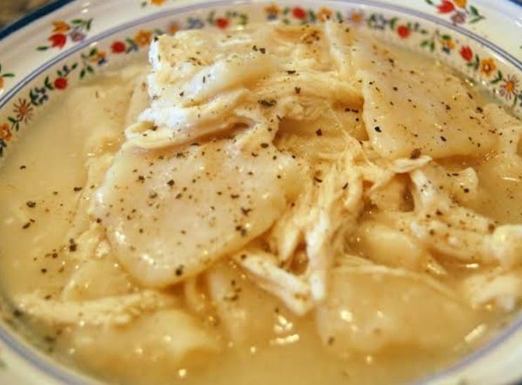Cover Image for Old Fashioned Home Made Chicken & Dumplings