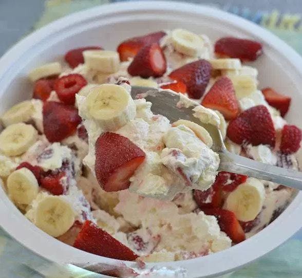 Cover Image for Strawberry-Banana Cheesecake Salad
