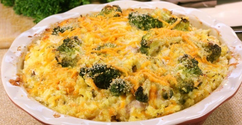 Cover Image for Cheesy Chicken And Broccoli Rice Bake