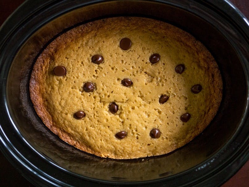 Cover Image for XXL Slow Cooker Chocolate Chip Cookie