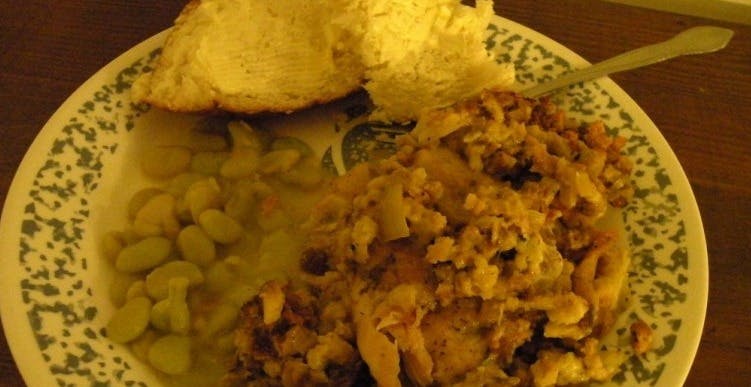 Cover Image for Easy One-Dish Chicken And Stuffing Bake