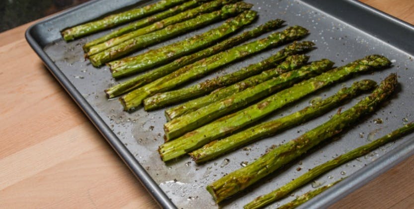 Cover Image for This Is The Best Way To Make Asparagus In The Entire World