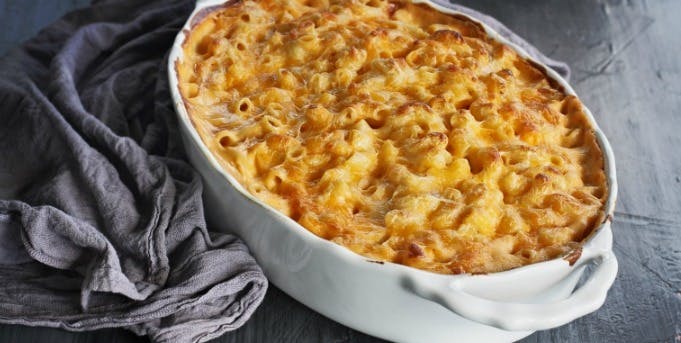 Cover Image for A Disturbing Baked Macaroni And Cheese Fail Has The Internet Flipping Out