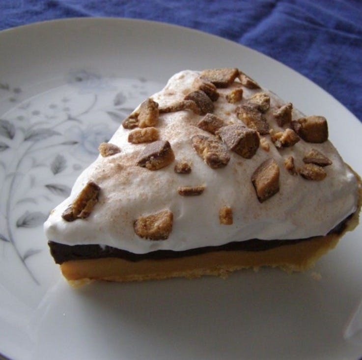 Cover Image for No-Bake Swirled Peanut Butter Fudge Pie