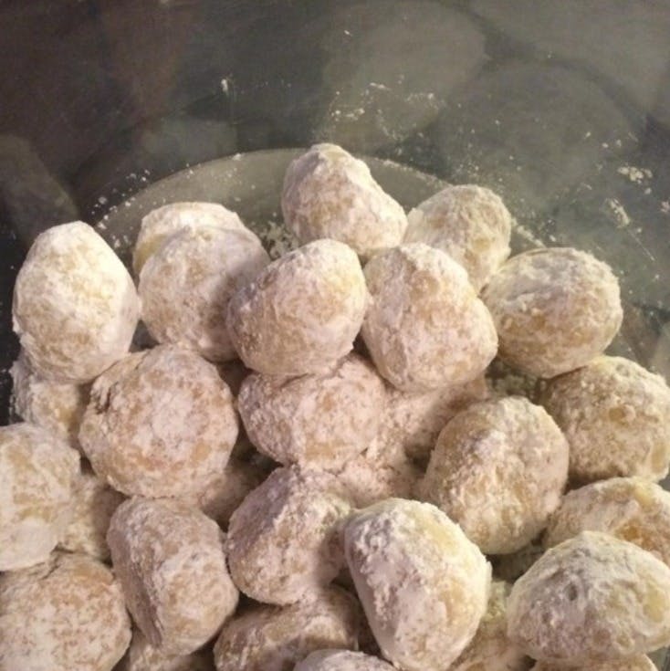 Cover Image for Pecan Cookie Balls
