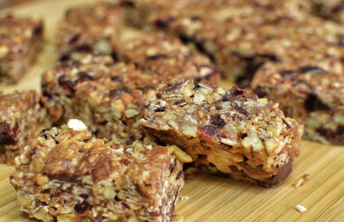 Cover Image for Peanut Butter, Blueberry & Oat Energy Squares