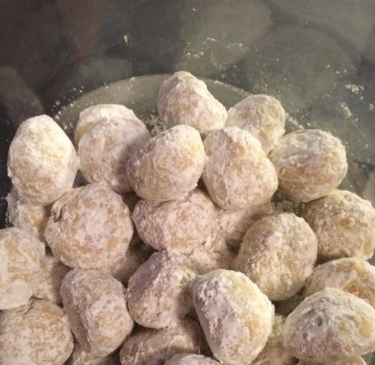 Cover Image for Pecan Cookie Balls Recipe