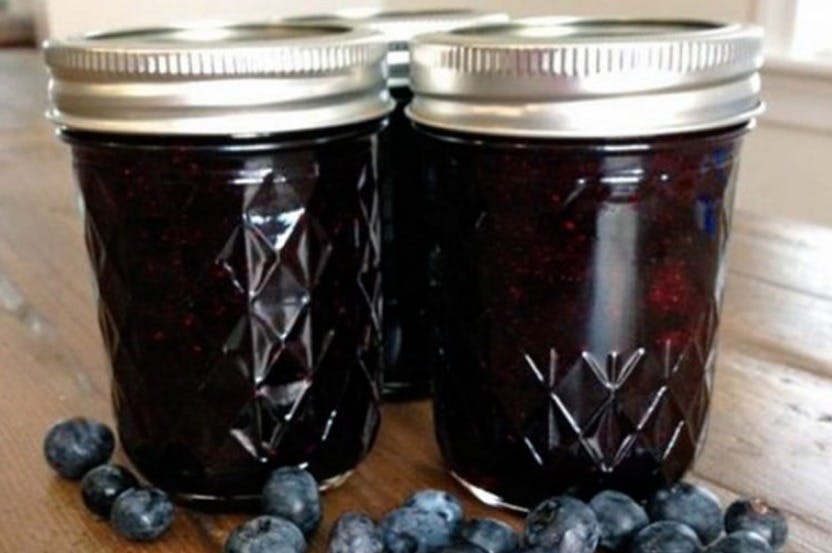Cover Image for Clean Eating Blueberry JAM