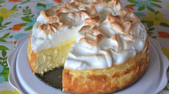 Cover Image for Lemon Meringue Pie Cheesecake