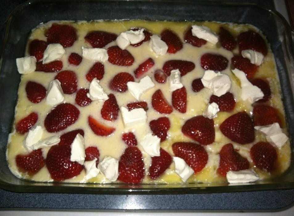 Cover Image for Strawberry Cream Cheese Cobbler
