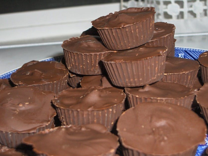 Cover Image for Chocolate-Peanut Butter Keto Cups