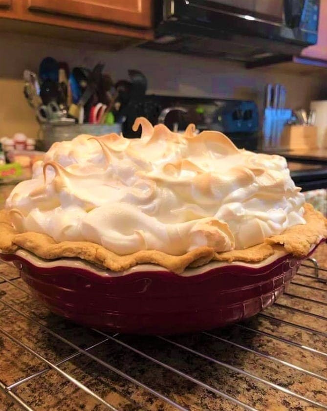 Cover Image for Holiday’s homemade lemon meringue pie