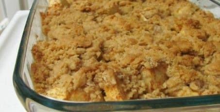 Cover Image for Create A Cobbler Big Enough To Feed An Army With Just 5 Ingredients!