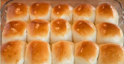 Cover Image for Soft And Fluffy Dinner Rolls The Whole Family Will Enjoy