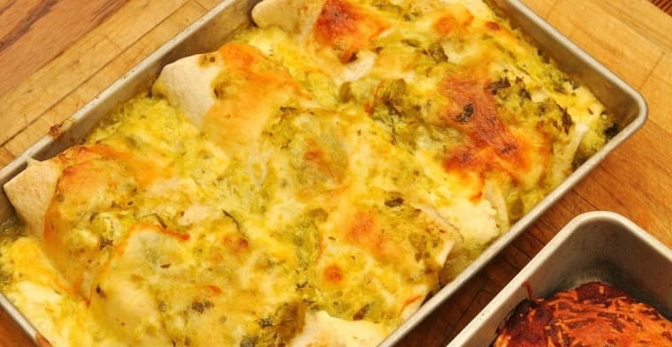 Cover Image for Gather Up the Fam For a Green Chile Enchilada Extravaganza!