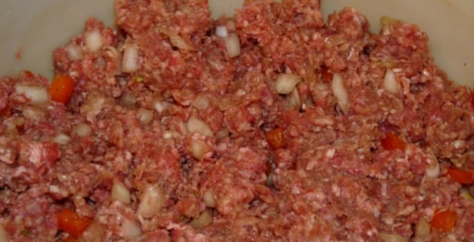 Cover Image for This Meatloaf Is A Real Treasure: It Cures The Hungry Tummy Blues