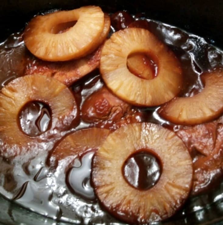 Cover Image for Just 5 Ingredient Slow Cooker Hawaiian Chicken