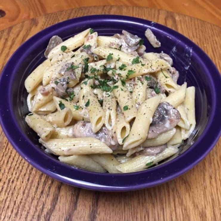 Cover Image for Creamy Penne Florentine With Mushrooms and Spinach